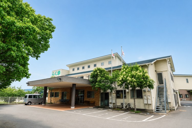 らく楽福祉会グループ グループリビングらく楽一宮のパート 調理師/調理スタッフ 住宅型有料老人ホームの求人情報イメージ1